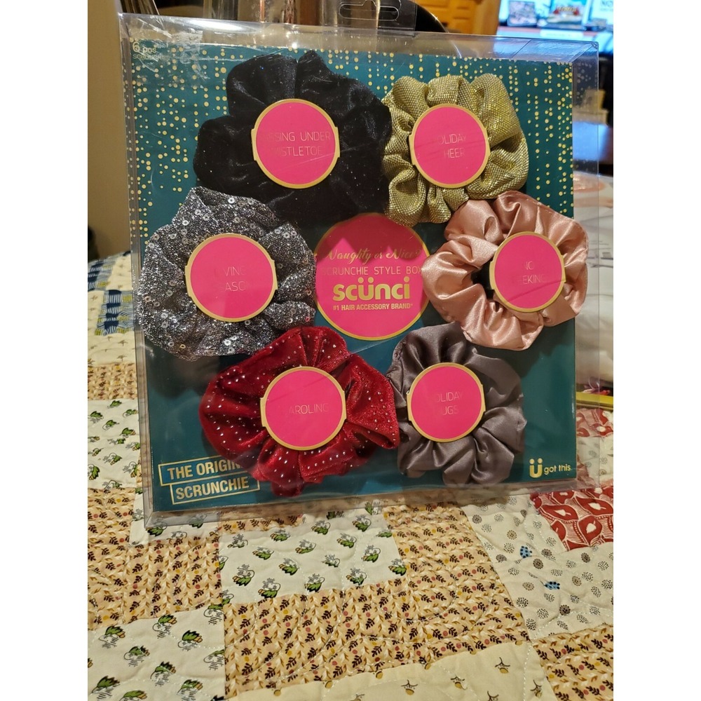 New Scunci Christmas Scrunchie Scrunchy Box Assorted Colors 6 Pieces Dressy NEW
